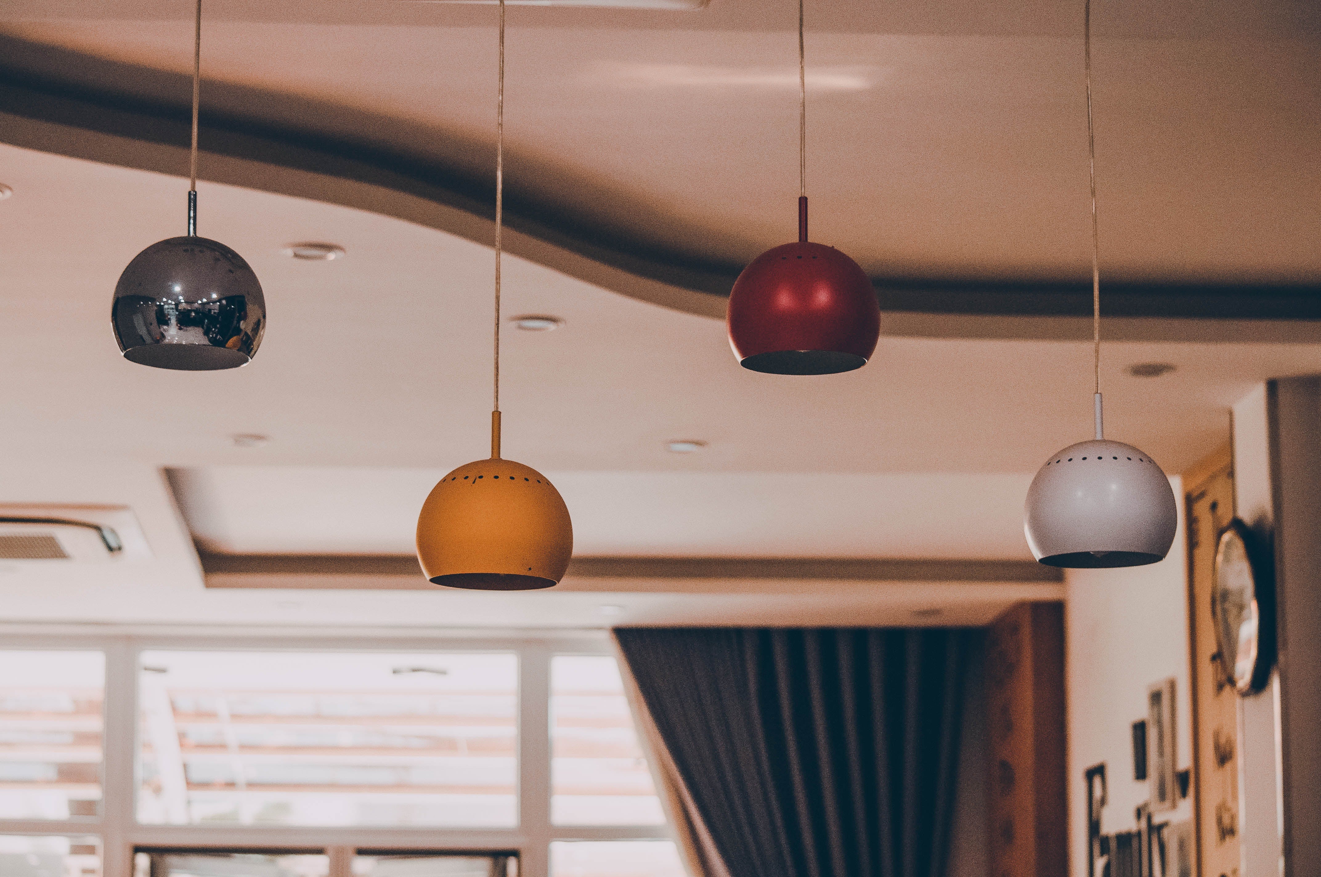 Illuminating Tradition: Incorporating Modern Lighting into a Traditional Home