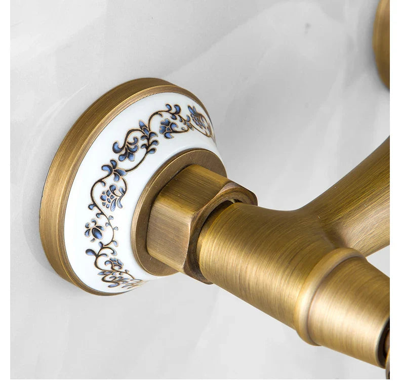 Kincaid - Vintage Bathtub Mixer Tap Set with Handheld Shower