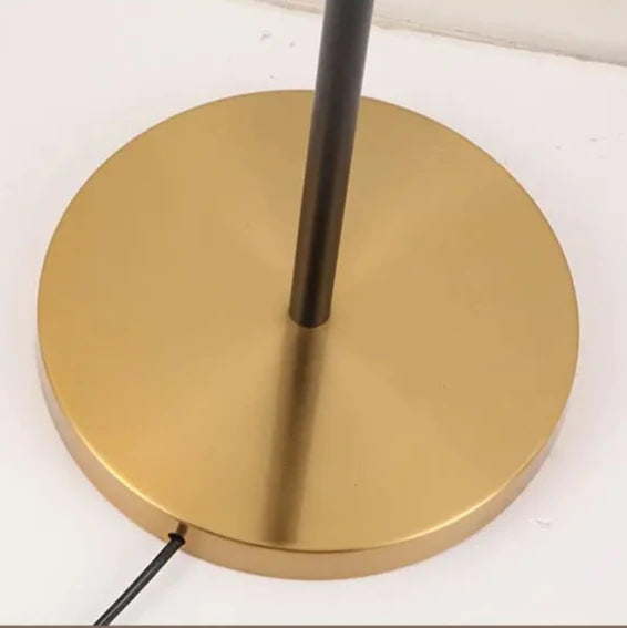 Maas - LED Adjustable Arm Modern Desk Light