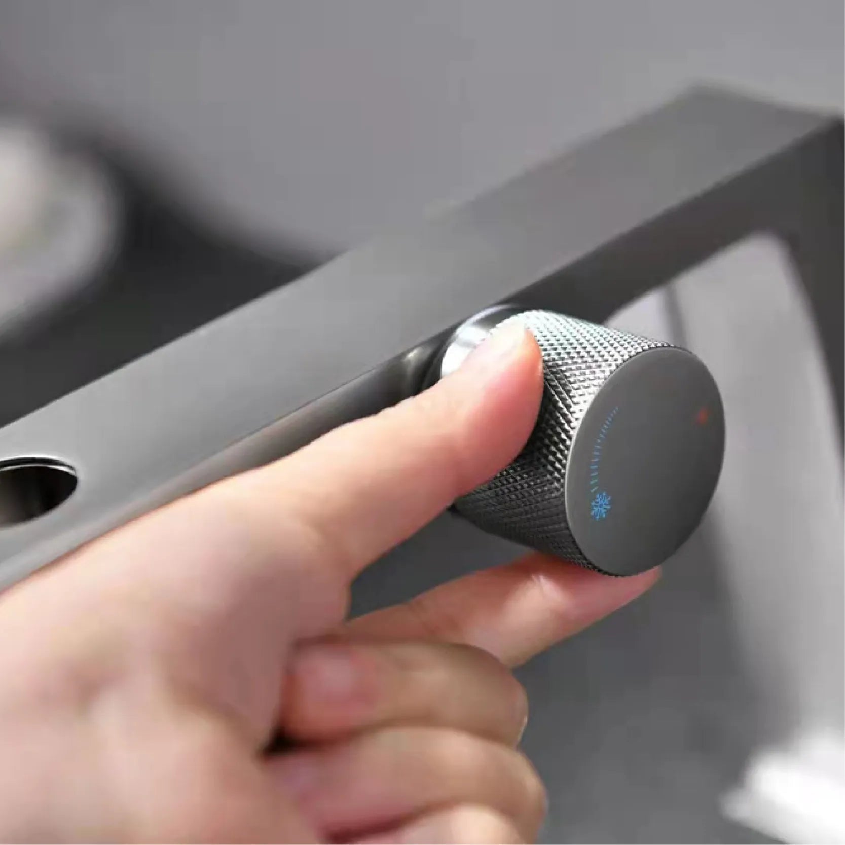 Avalynn - Single Handle Switch Basin Mixer Tap