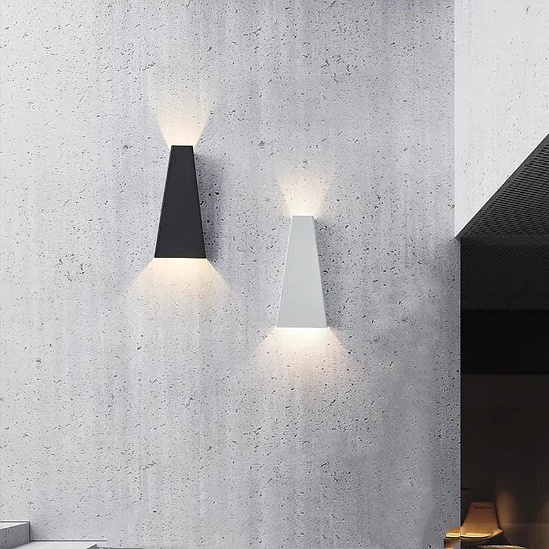 Moti - Modern Minimalist Wall Light