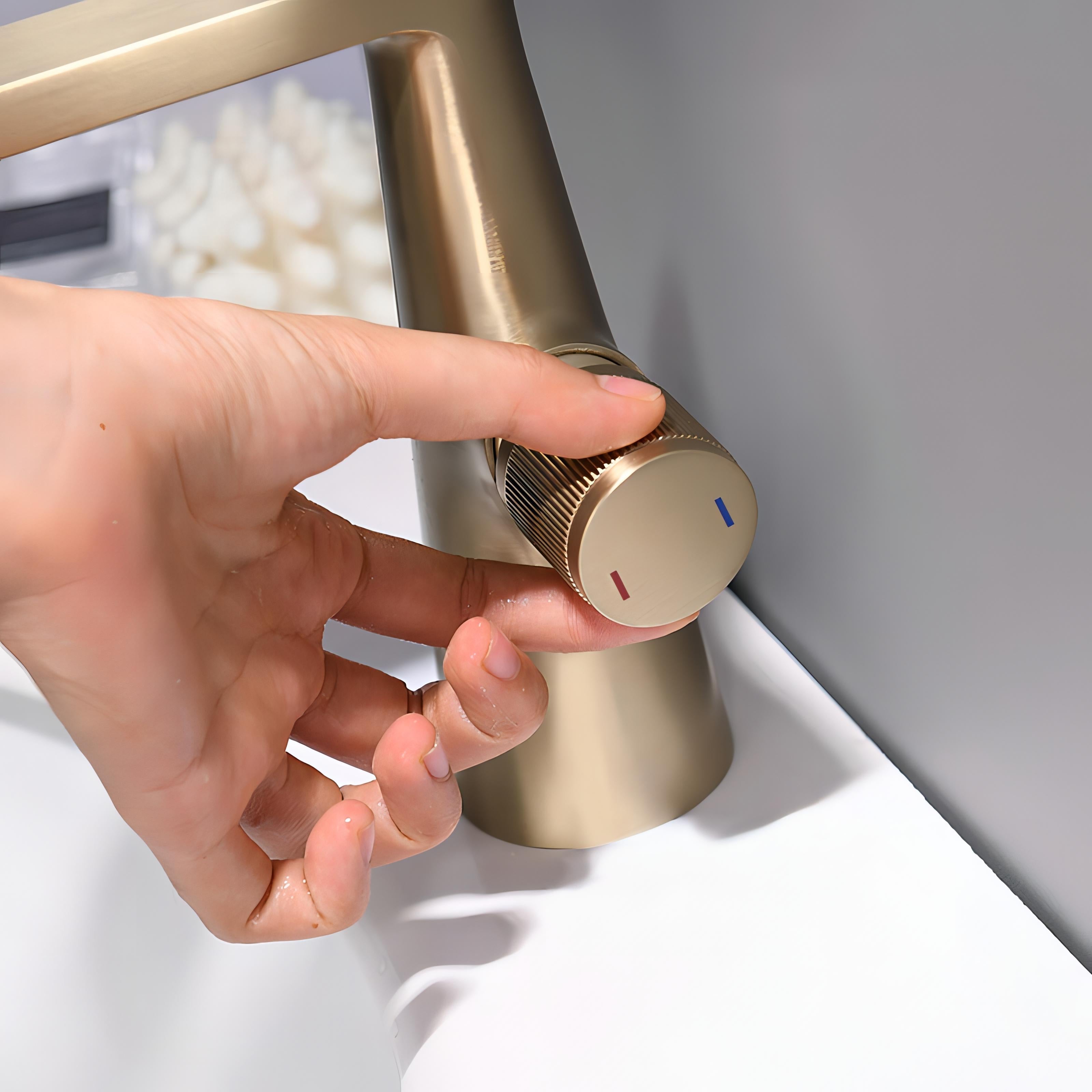 Elon - Polished Modern Twist Control Bathroom Mixer Tap