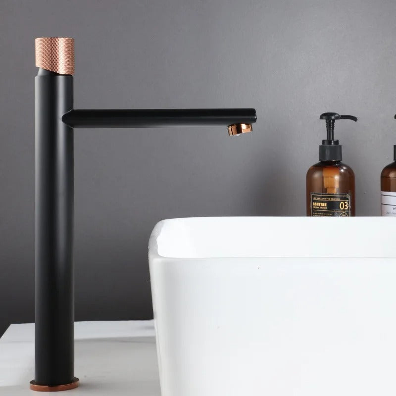 Tuqiu - Modern Brass Mounted Sink Tap