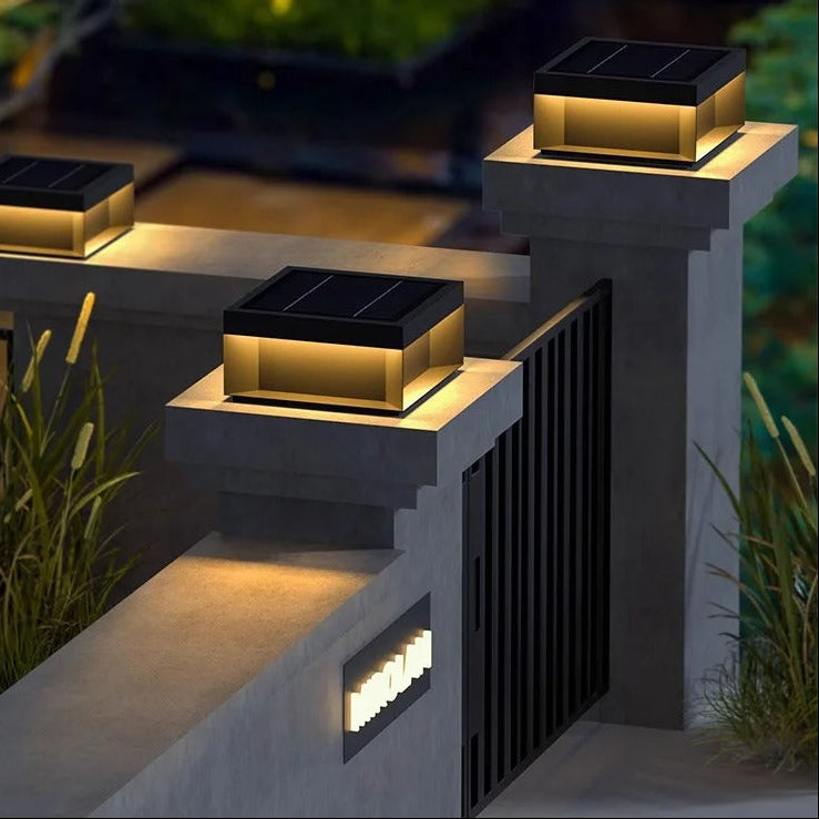 Redd - Black Square Solar Powered Outdoor Light Box