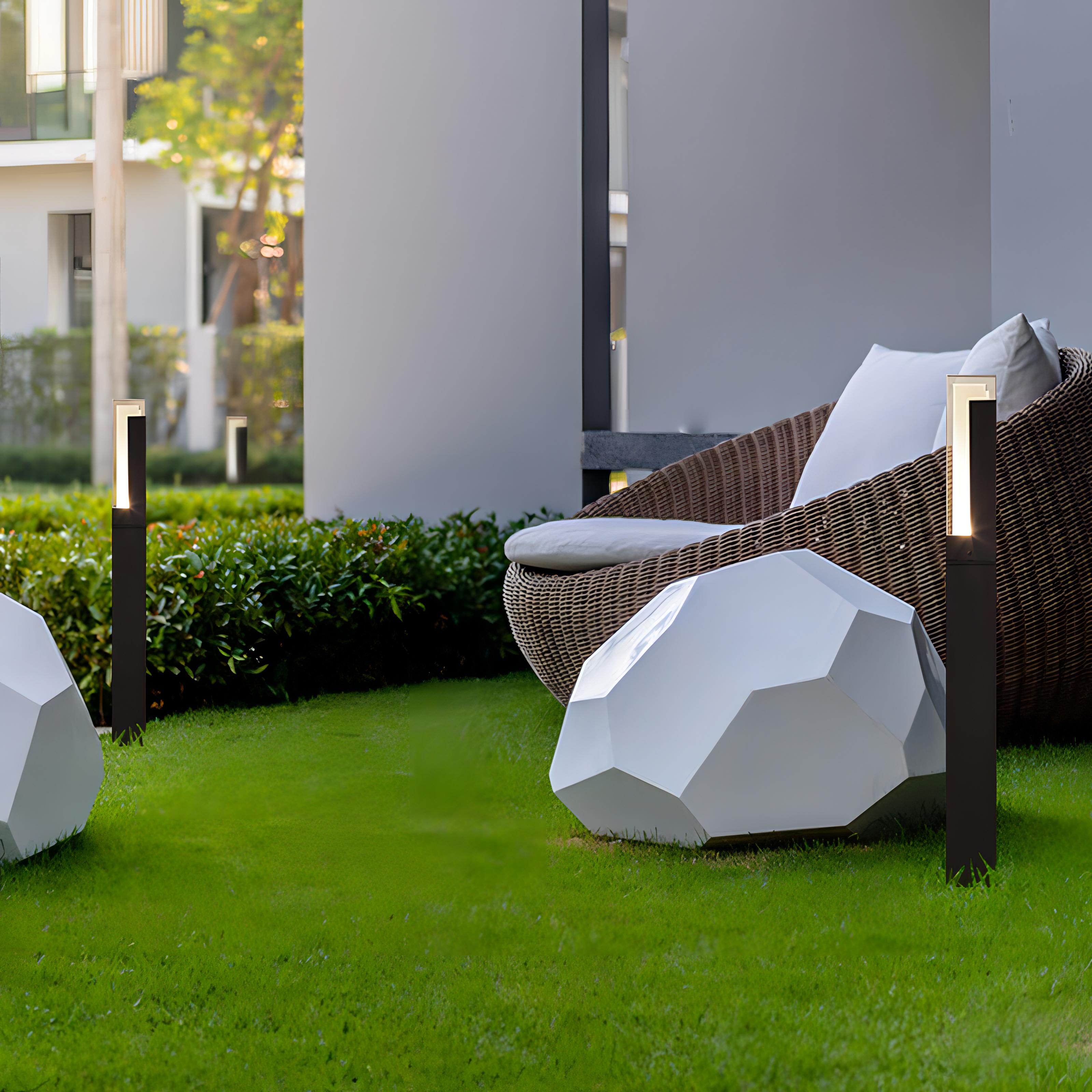 Tora - Waterproof IP65 10W Lawn Pathway Light