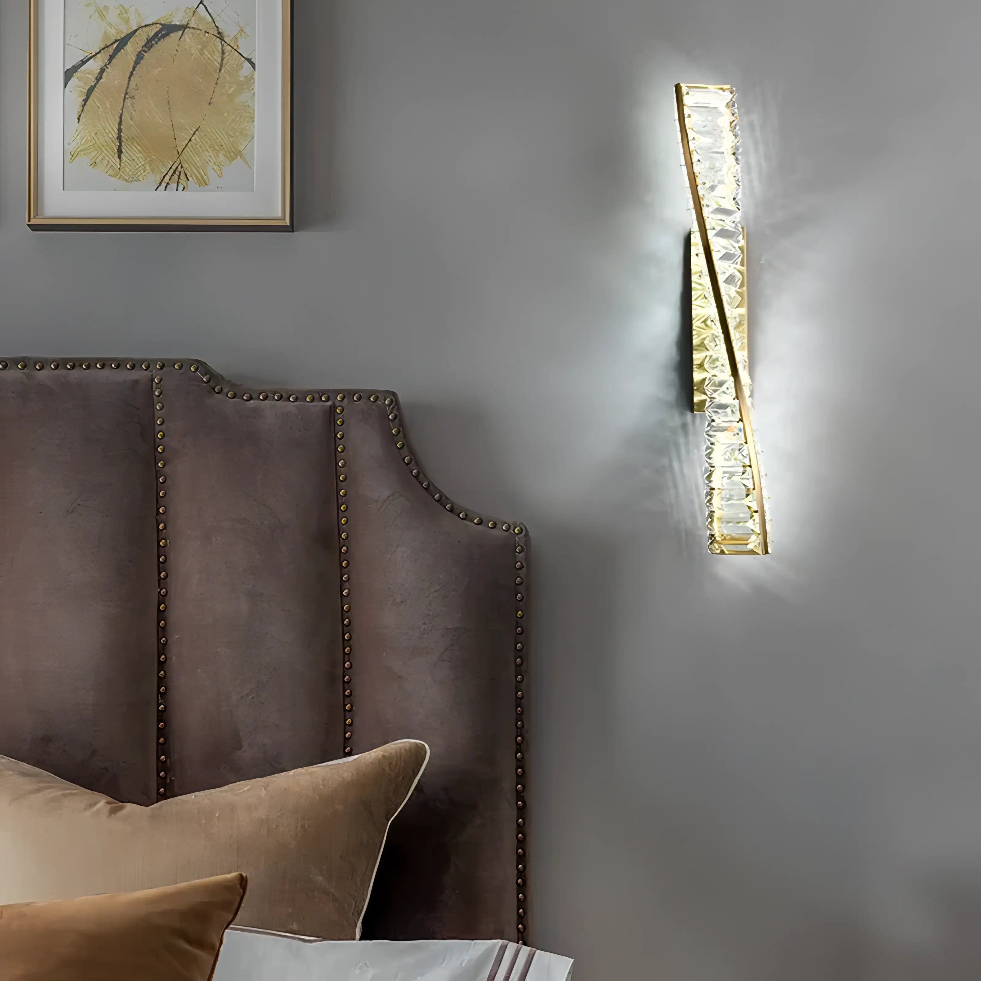 Nane - Luxury Gold LED Twisted Crystal Wall Light