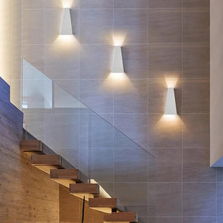 Moti - Modern Minimalist Wall Light