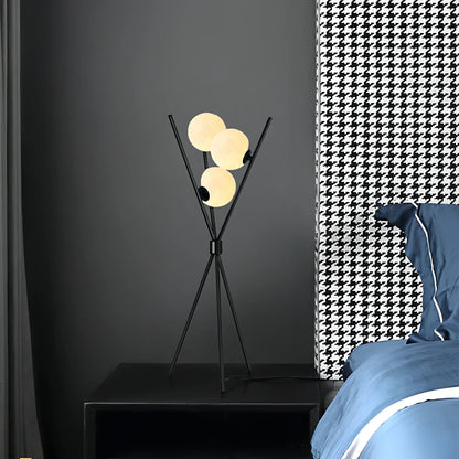 Mila - Stylish Minimalist Floor Lamp with Moon-Inspired Design