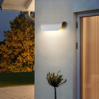 Bay - Black Curved Modern Outdoor Wall Light