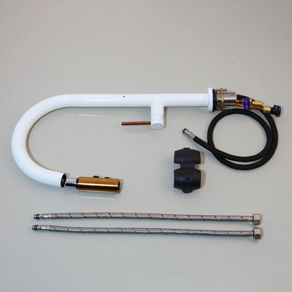 Betsy - Deck Mounted Single Handle Pull Out Modern Mixer Kitchen Tap