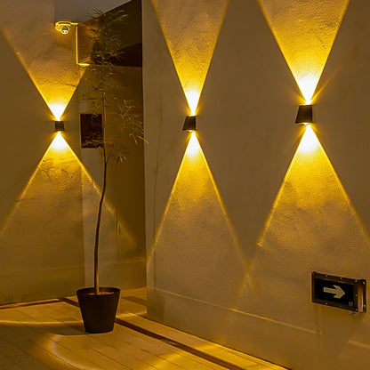 Lakopa - Outdoor LED Black Solar Wall Light Waterproof Up/Down