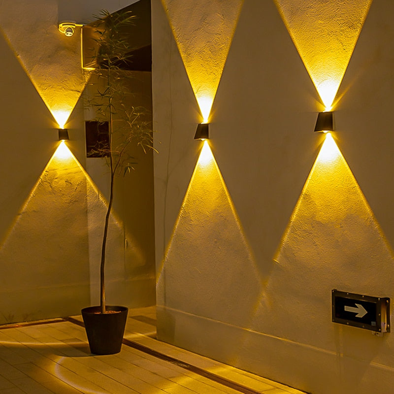 Lakopa - Outdoor LED Black Solar Wall Light Waterproof Up/Down