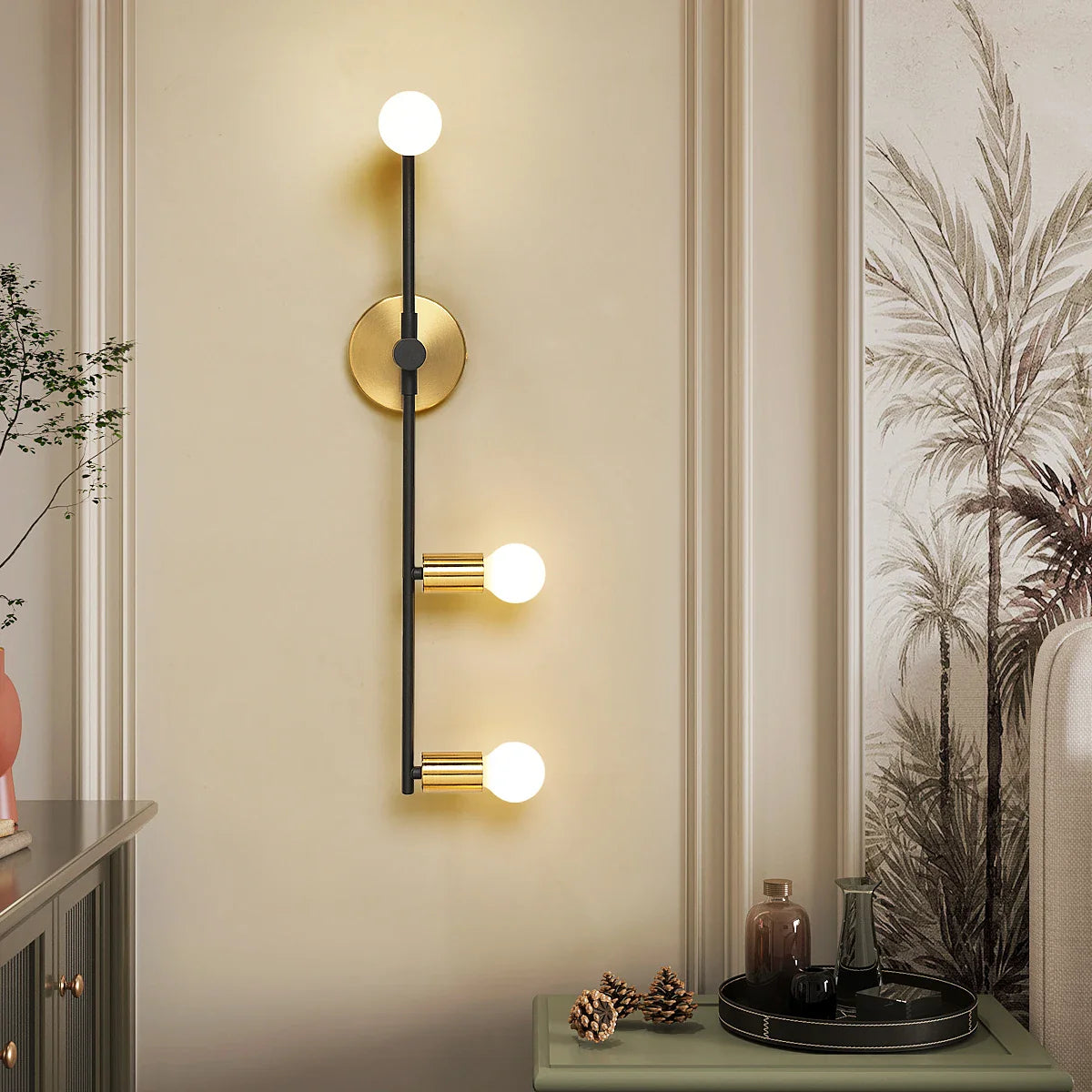Hurik - Modern Wall Light