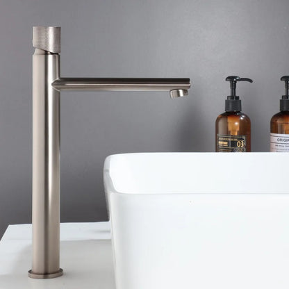 Tuqiu - Modern Brass Mounted Sink Tap