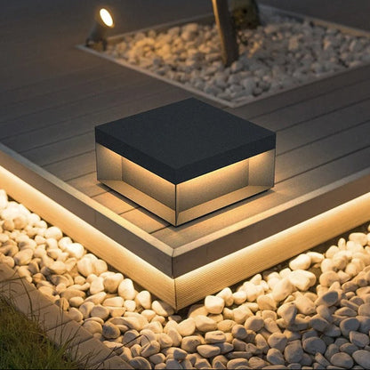 Redd - Black Square Solar Powered Outdoor Light Box