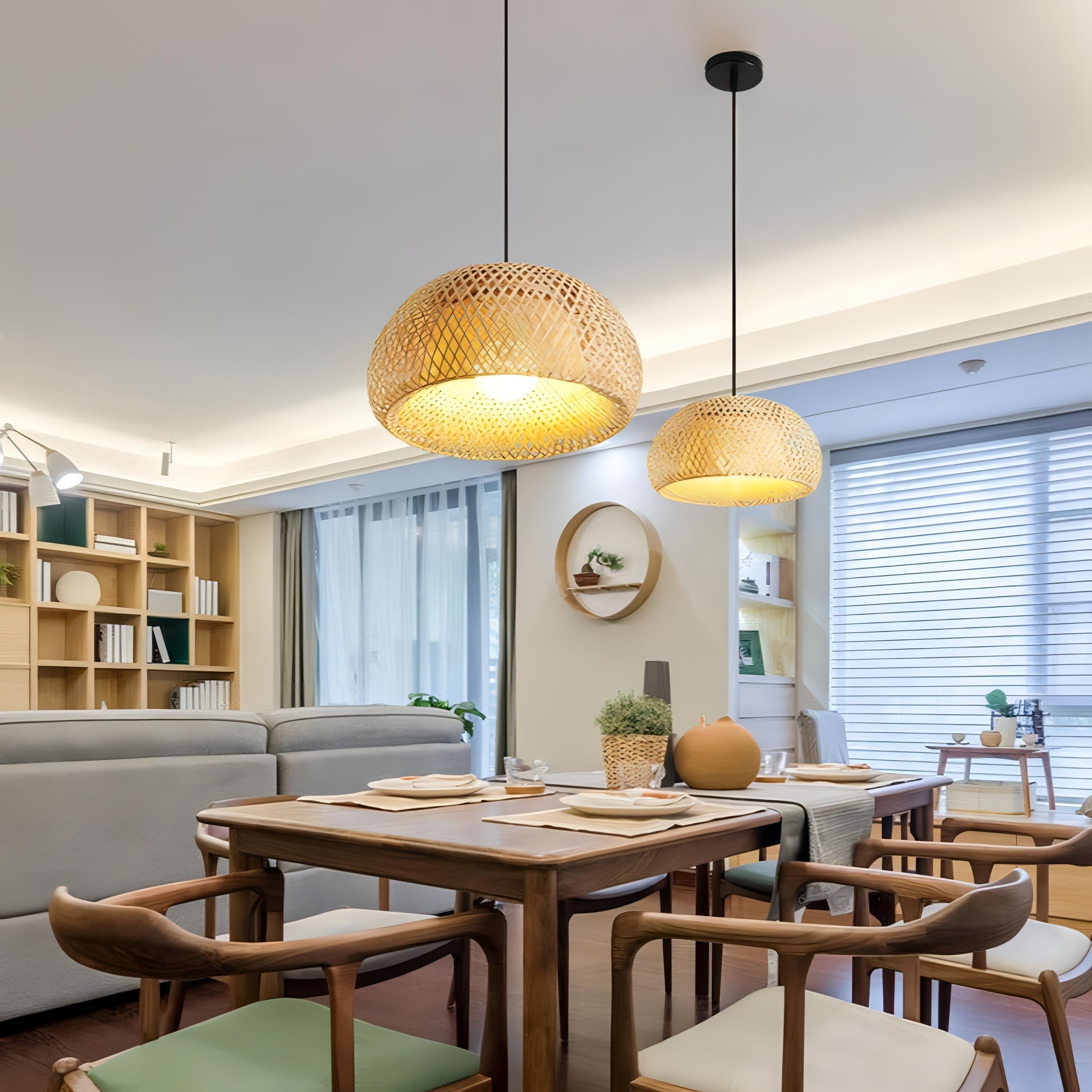 STATUO - HAND WOVEN BAMBOO HANGING LIGHT