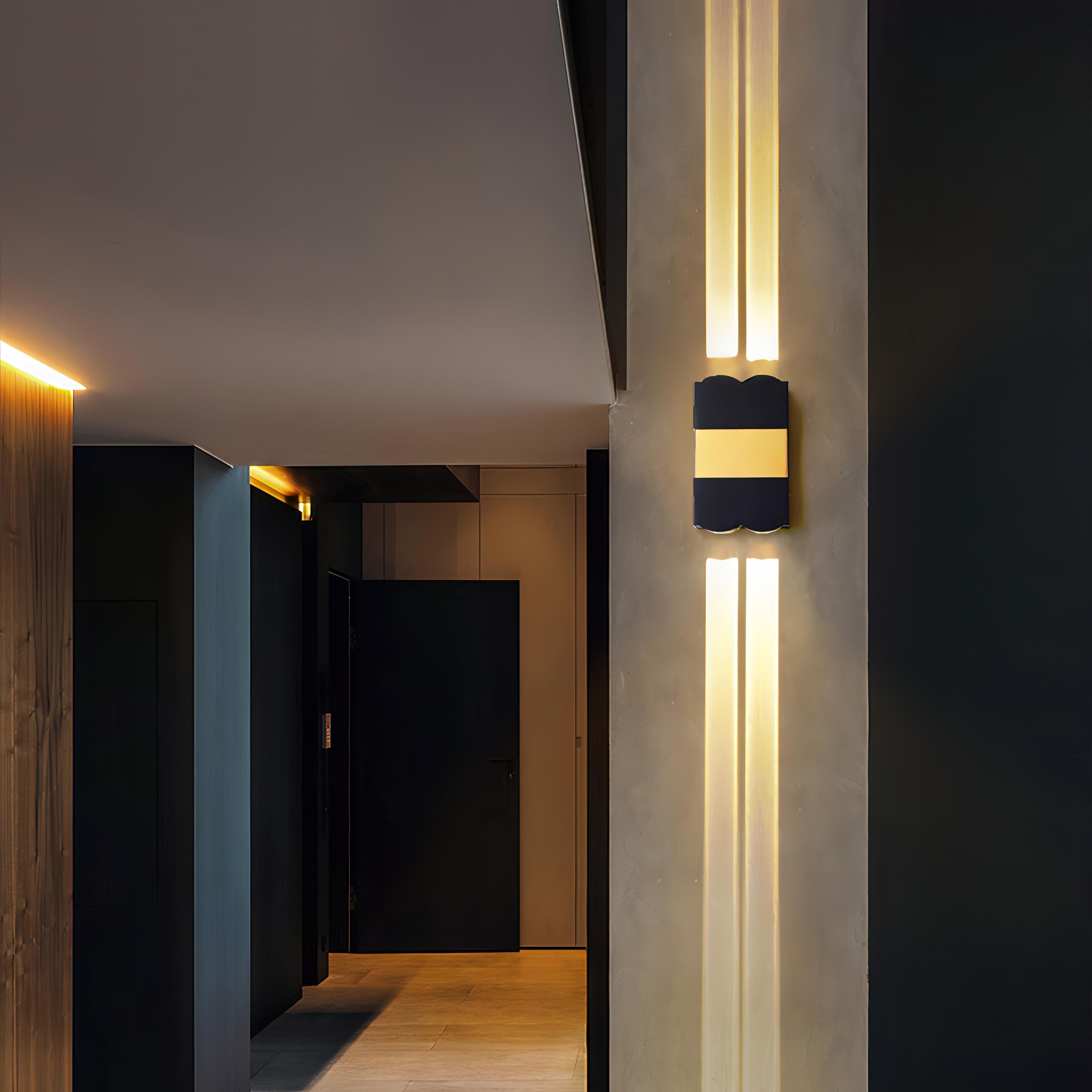 Vana - IP54 Waterproof Outdoor Wall Spotlight