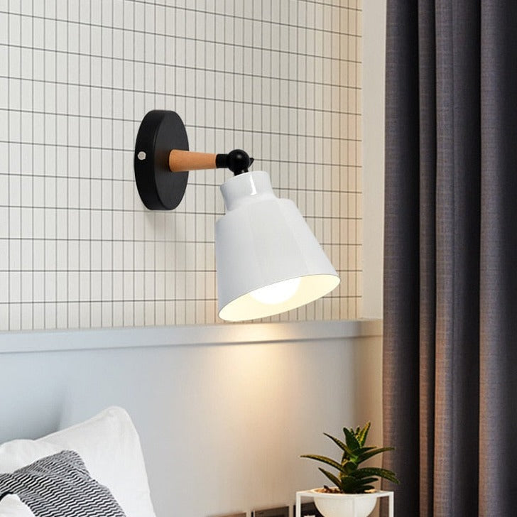 Avi - Nordic Chain Switch Wall Lamp